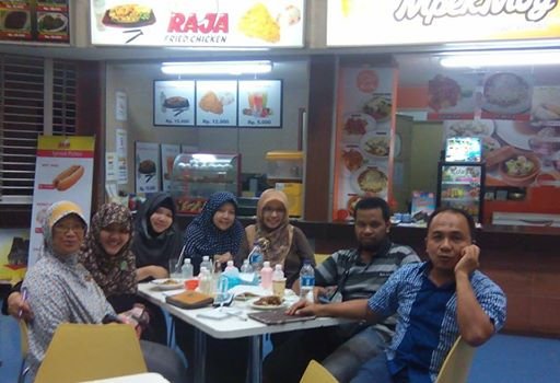 Meeting admin Komunitas Frozenfood Indonesia di Mpekmoy DETOS